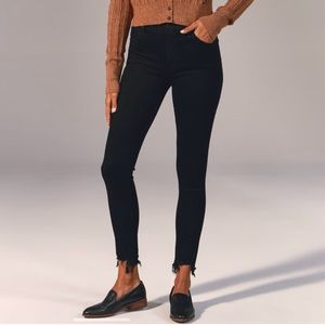 Abercrombie High Rise Super Skinny Ankle Jean Black Ripped Hem Size 33